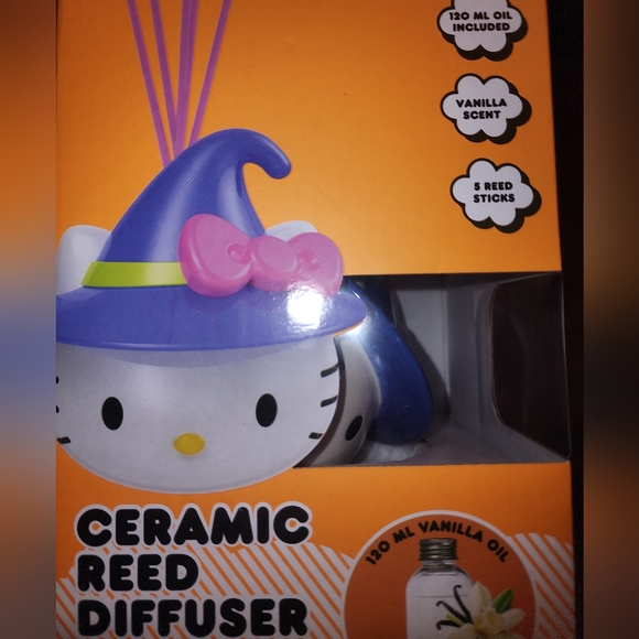 Hello Kitty Ceramic Reed Diffuser - Picture 5 of 6